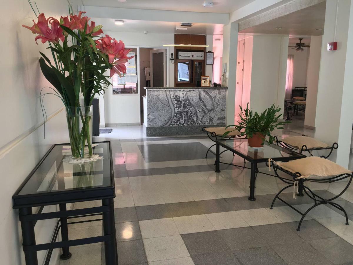 Residencial Italia Bed & Breakfast Cordoba Exterior photo